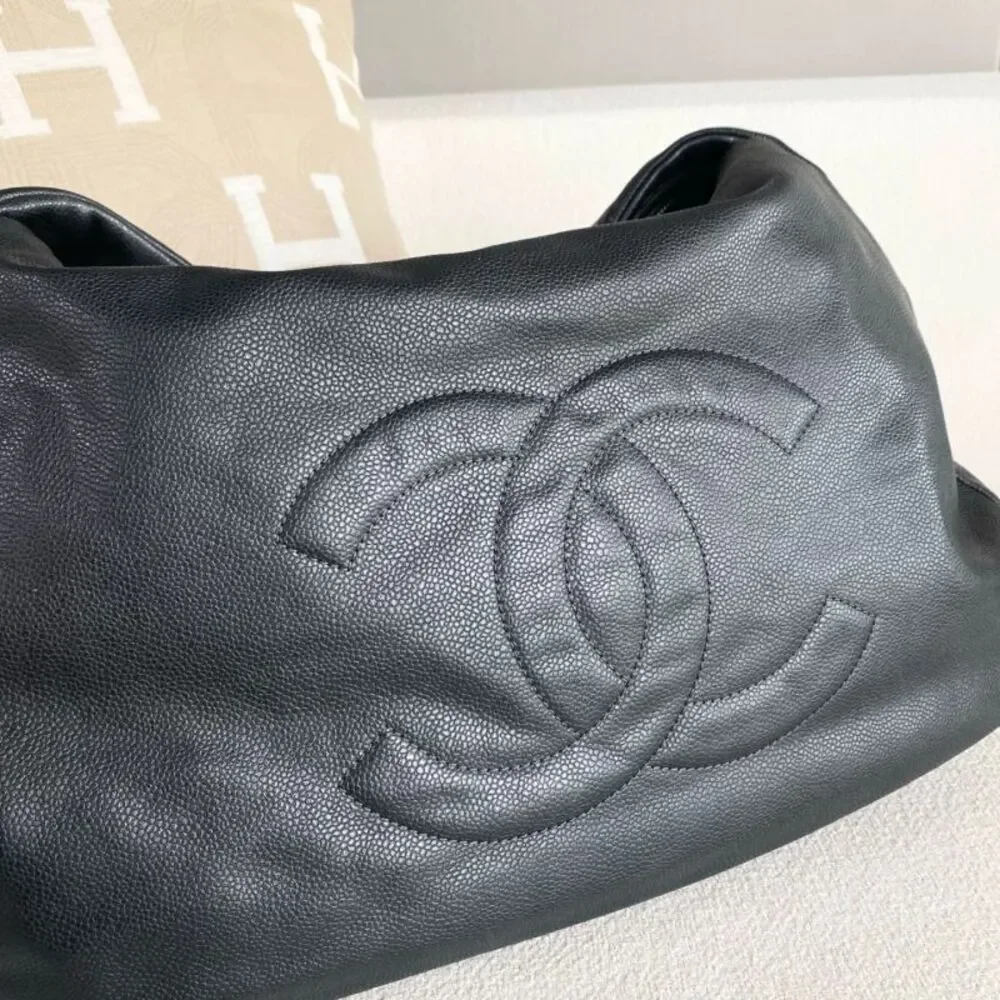 CHANEL brand color